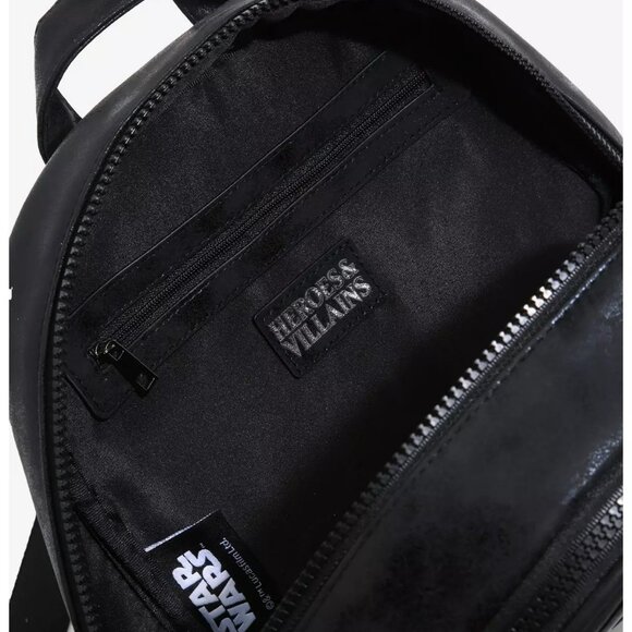 Disney Star Wars X Heroes & Villains Darth Vader Pin Collector Mini Backpack NWT - Picture 4 of 4